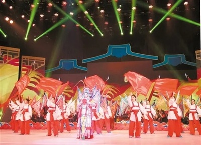 弘揚非遺文化,顯示潮劇魅力-四海潮音全球潮劇票友匯圓滿結束,白云山星群獲評“弘揚潮劇藝術貢獻獎”